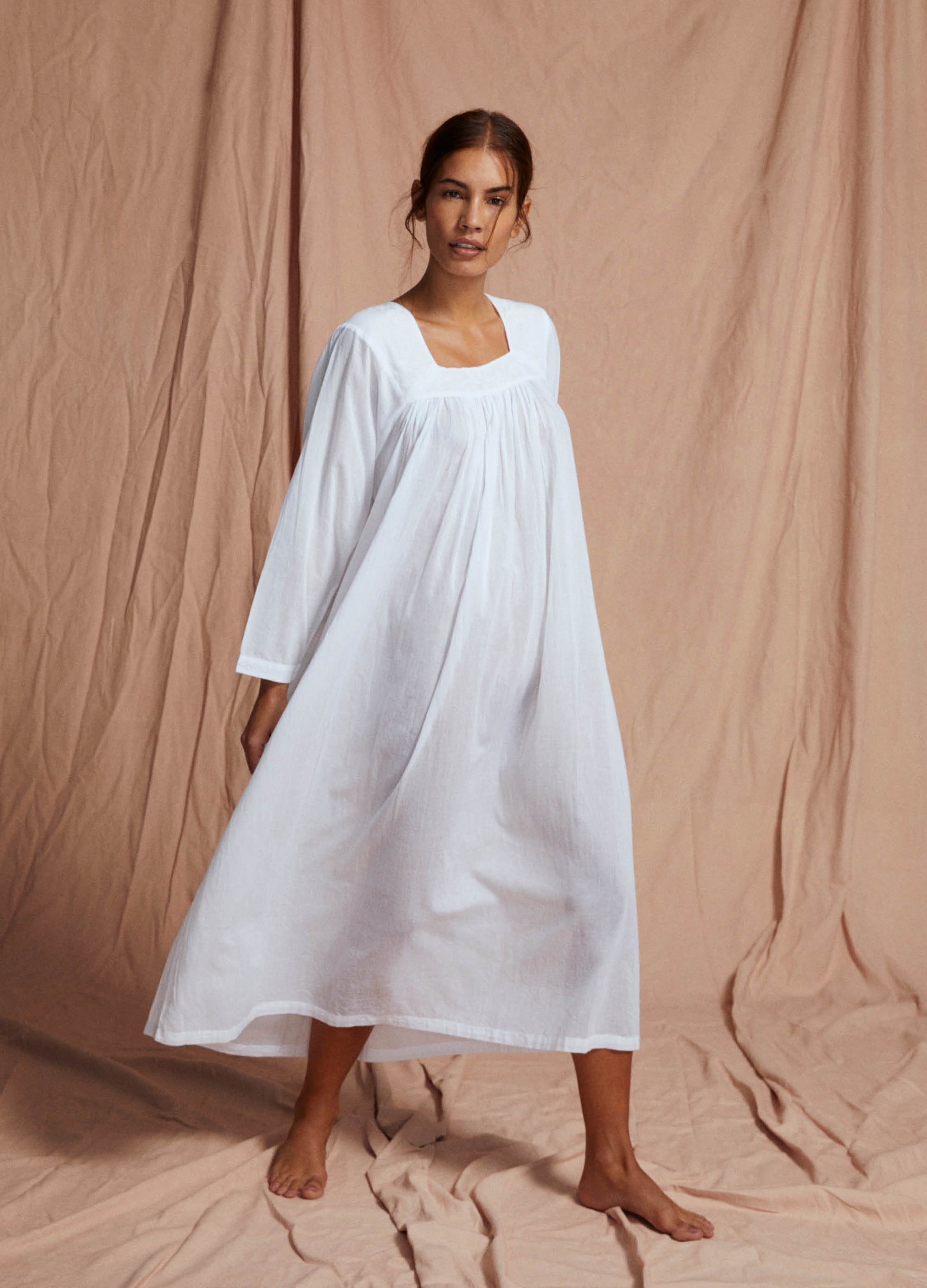FOUND IN SPAIN Beautifully Made Cotton Night-gown Gorgeous Cotton
