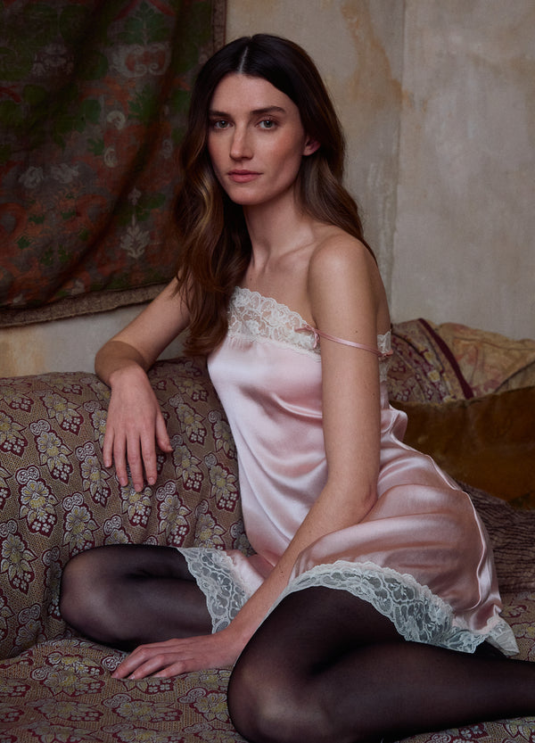 Elizabeth - Shell Pink